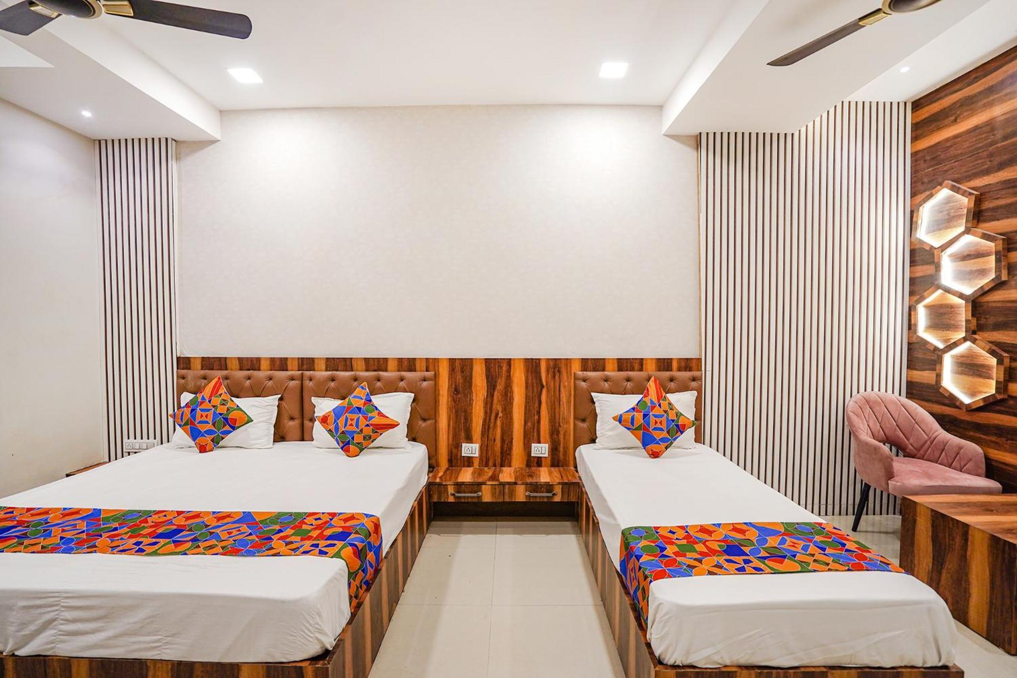 Fabhotel Ts Inn Faithfulganj Ngoại thất bức ảnh