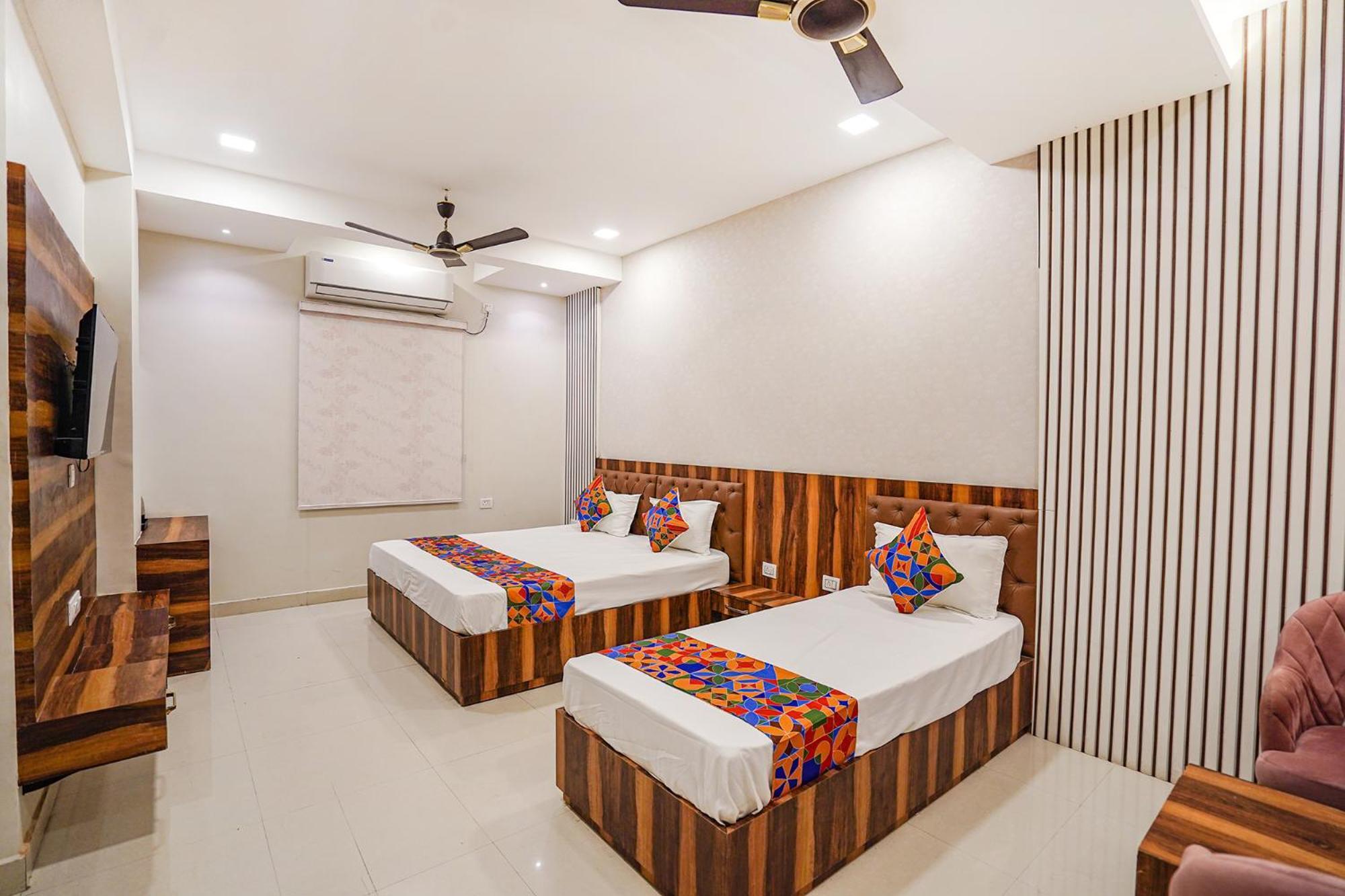 Fabhotel Ts Inn Faithfulganj Ngoại thất bức ảnh